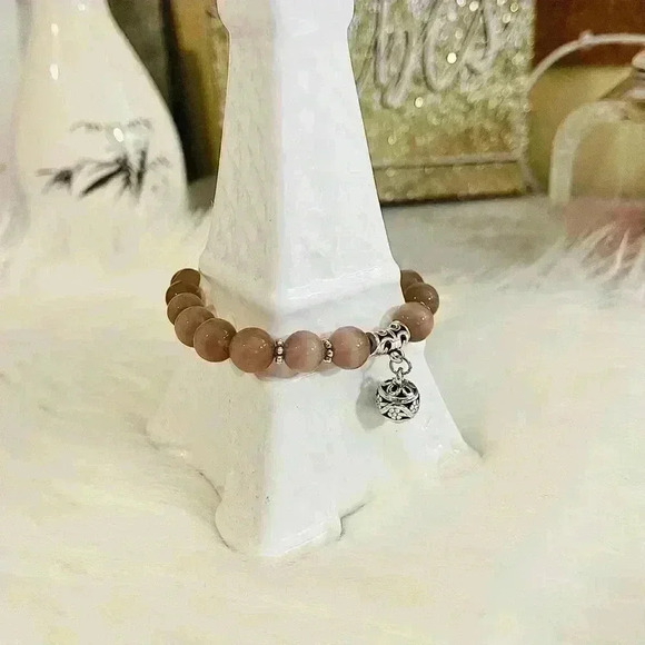 Purple Quartz Handmade Crystal Bracelet - Picture 4 of 9